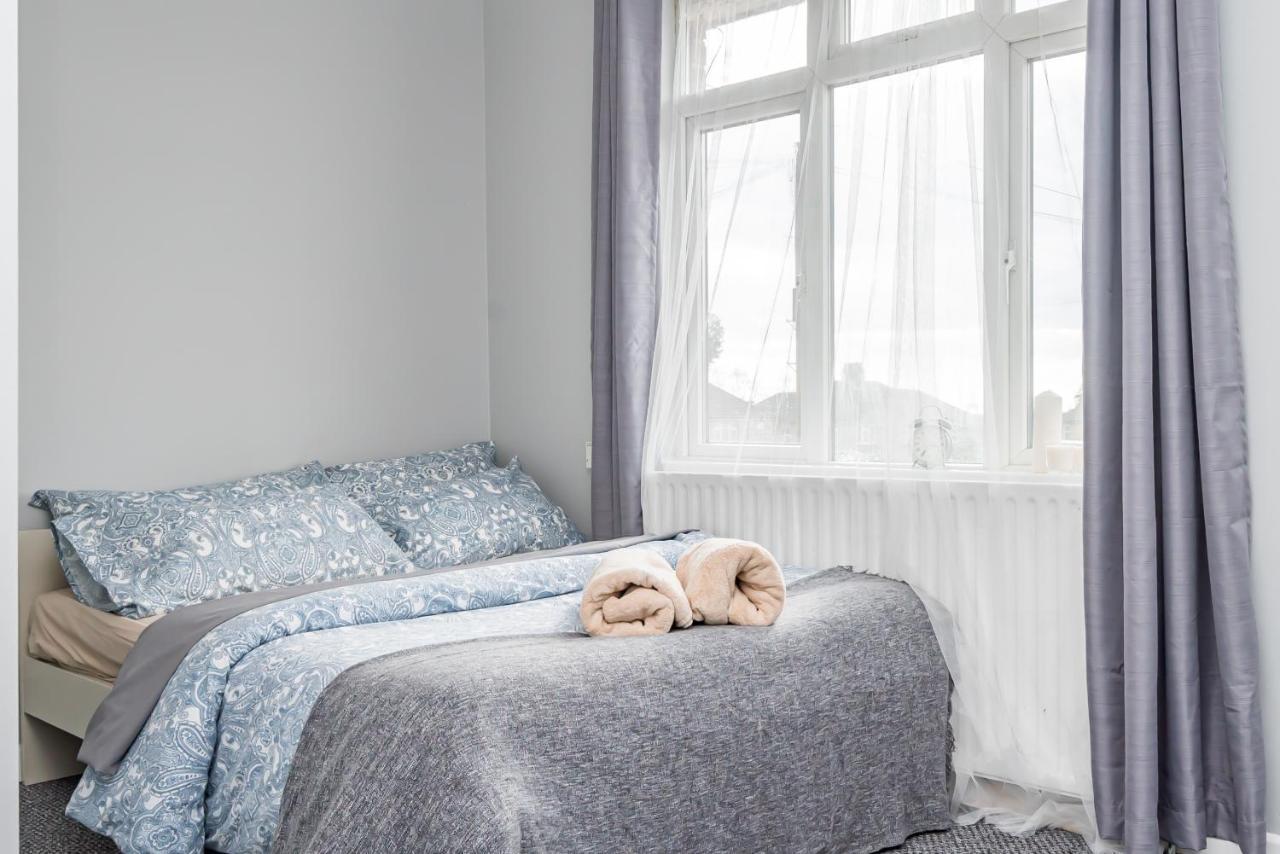 Shirley House 2, Self Catering Guest House, Self Check In, Smart Locks, 10 Min Walk To Southampton General, Aspire And Princess Anne Hospitals, Access To Fully Equipped Kitchen, Excellent Transport Links, Ideal For Longer Stays And Hospital Shifts Exterior foto