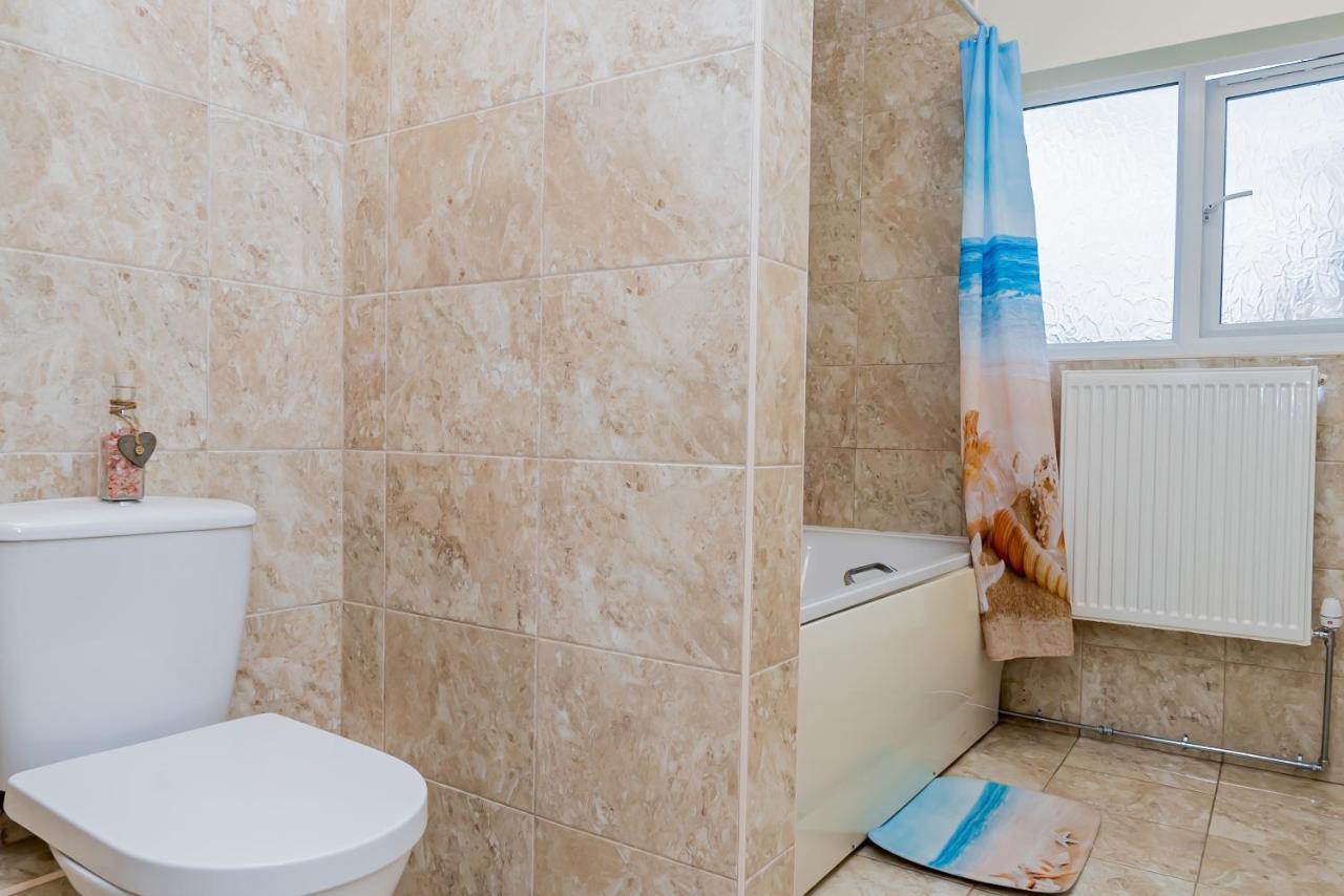 Shirley House 2, Self Catering Guest House, Self Check In, Smart Locks, 10 Min Walk To Southampton General, Aspire And Princess Anne Hospitals, Access To Fully Equipped Kitchen, Excellent Transport Links, Ideal For Longer Stays And Hospital Shifts Exterior foto